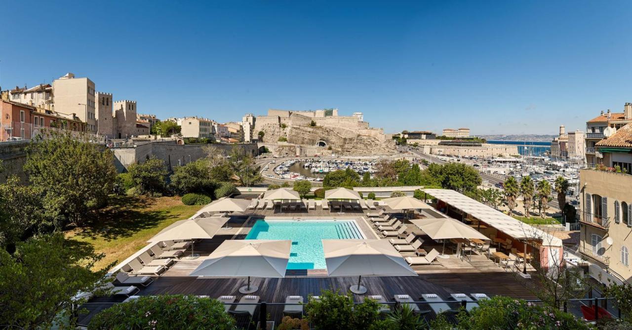 Hotel Radisson Blu Vieux Port 4*